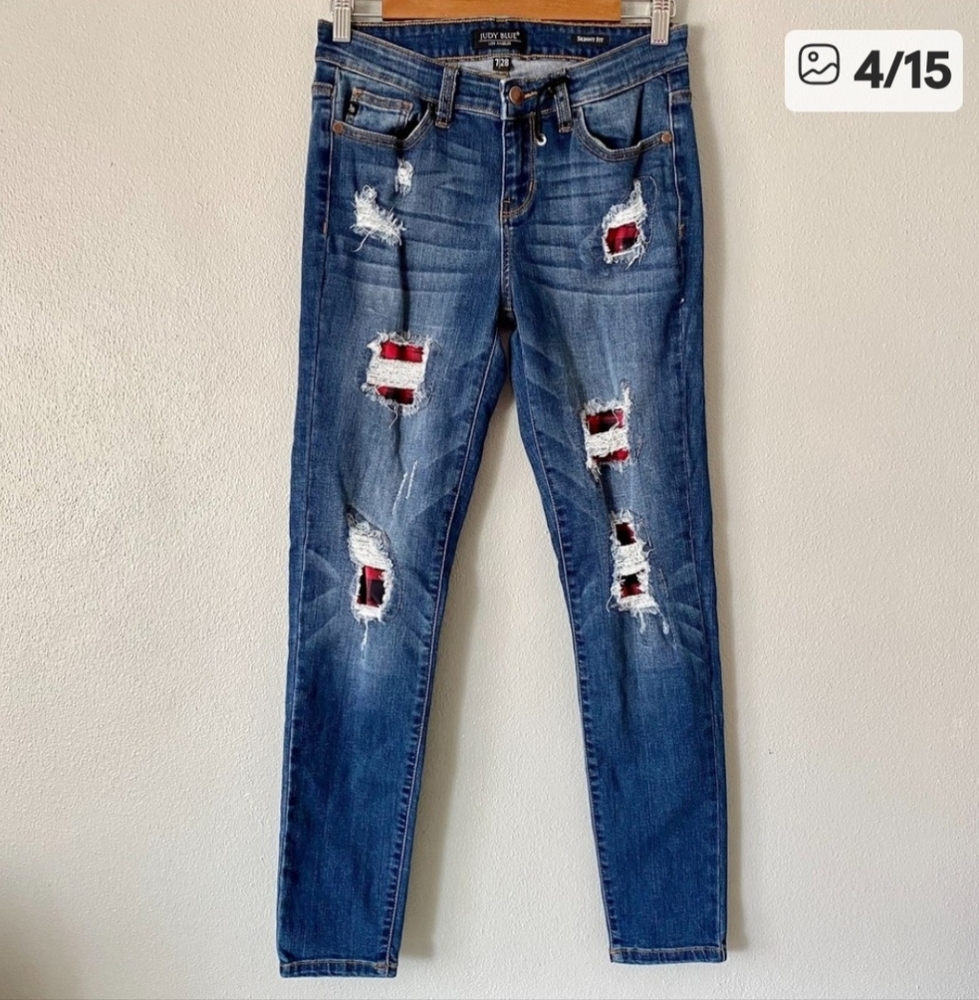NWOT Judy Blue Women's Skinny Fit Buffalo Plaid Patch Jeans Denim Mid Rise 7/28